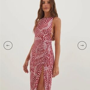 VIX - Getty long cover up - NWT -M